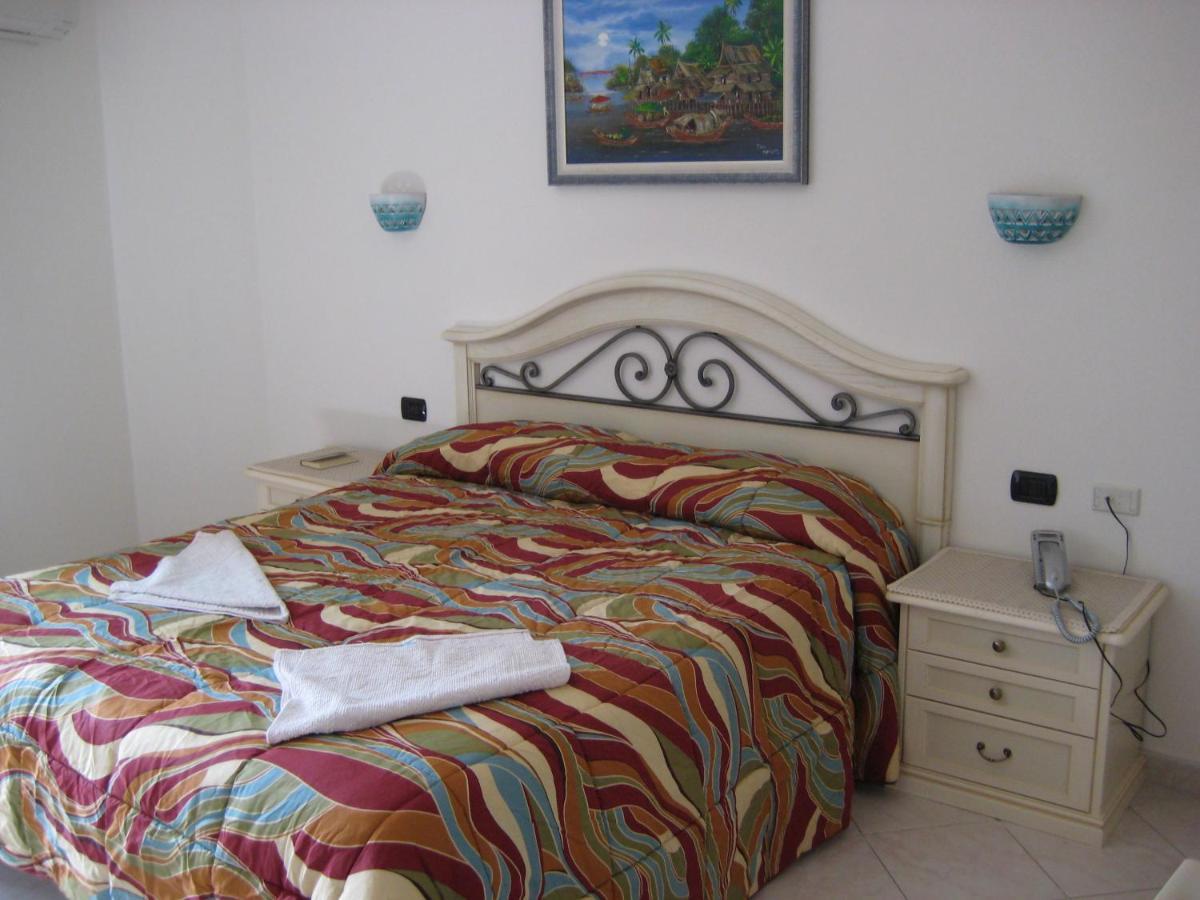 Scano Comfort Inn Santa Teresa Gallura Eksteriør bilde