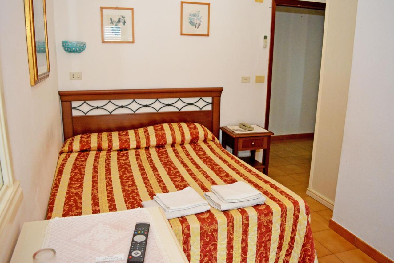 Scano Comfort Inn Santa Teresa Gallura Eksteriør bilde