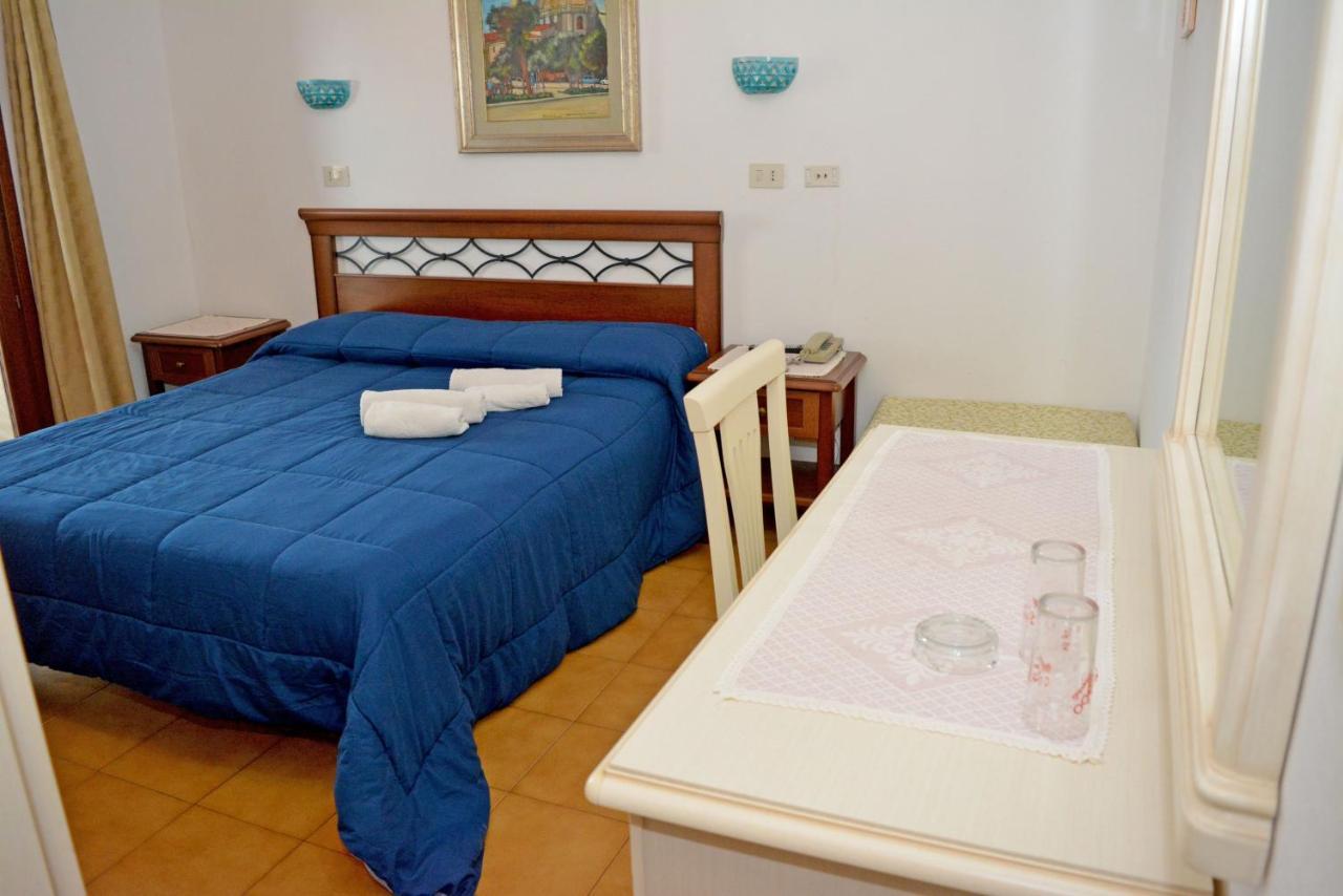 Scano Comfort Inn Santa Teresa Gallura Eksteriør bilde