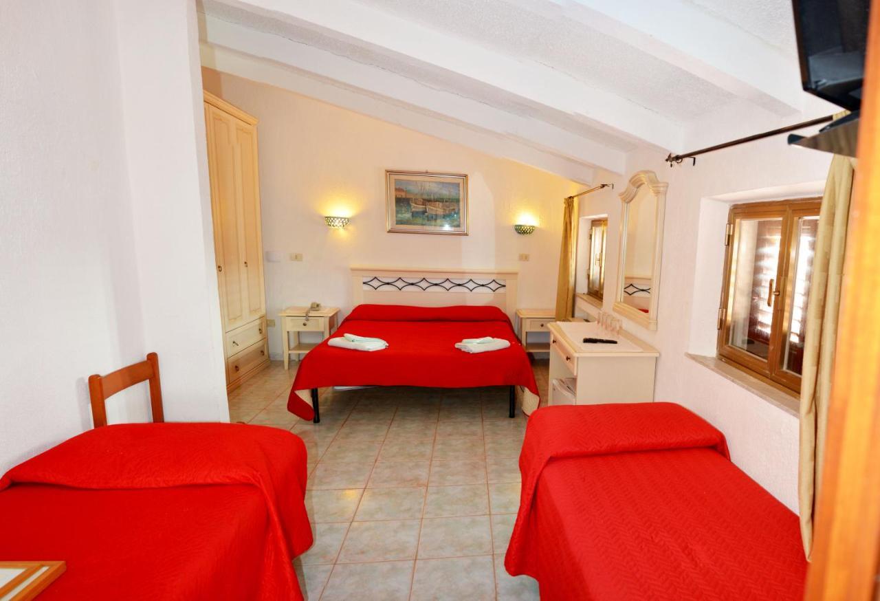 Scano Comfort Inn Santa Teresa Gallura Eksteriør bilde