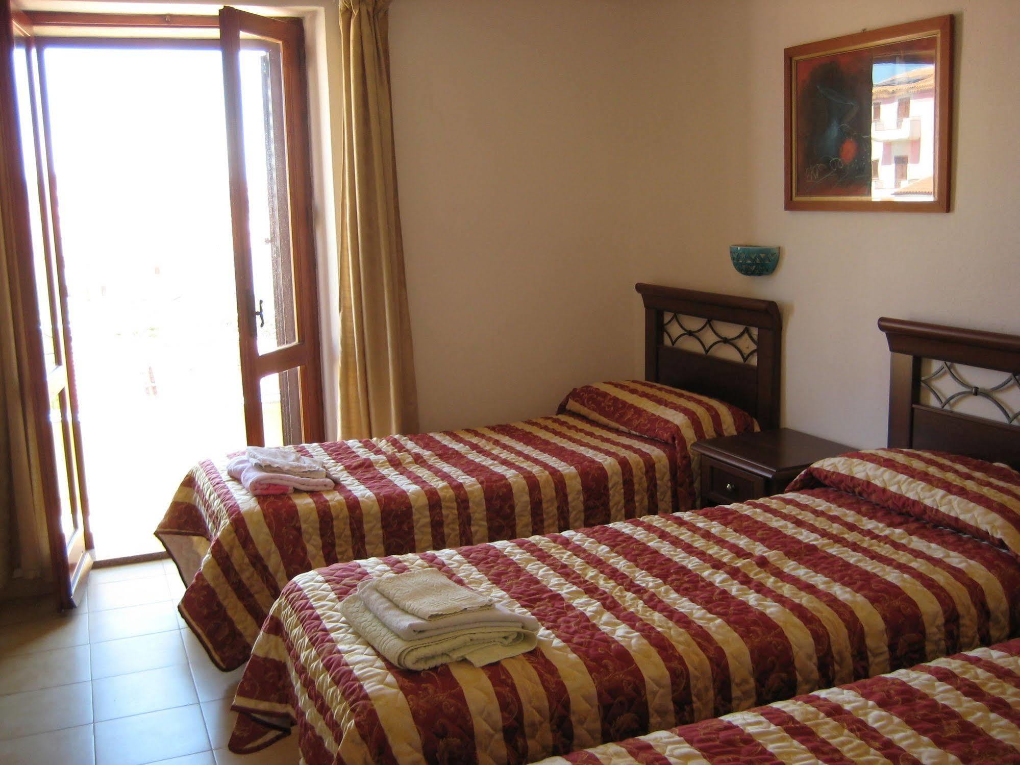 Scano Comfort Inn Santa Teresa Gallura Eksteriør bilde