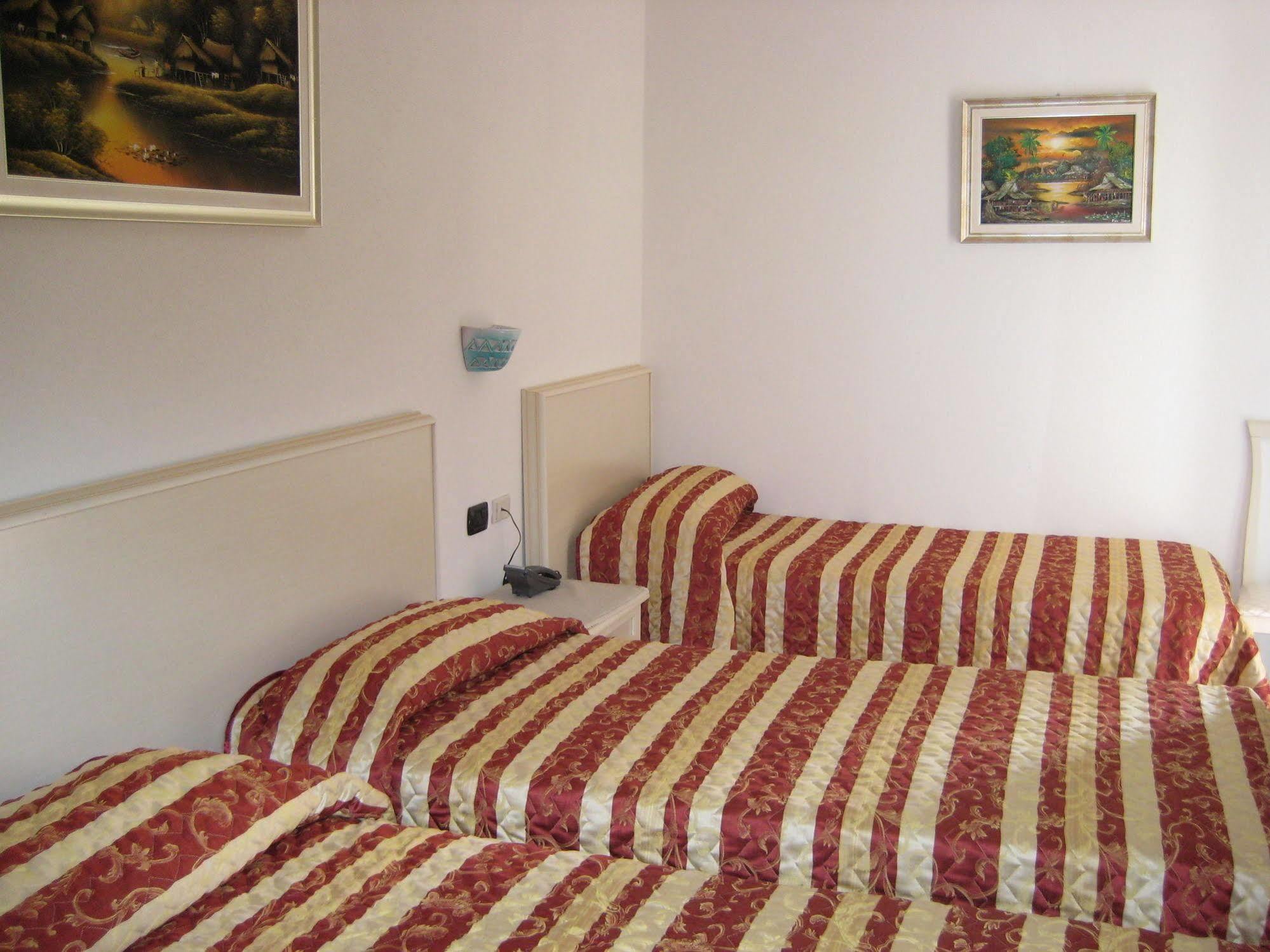Scano Comfort Inn Santa Teresa Gallura Eksteriør bilde