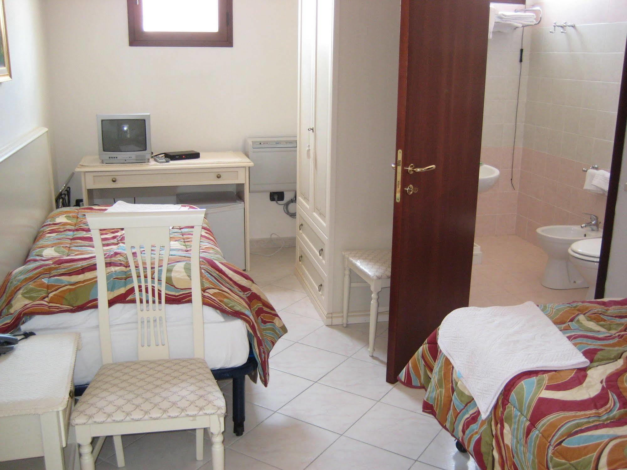 Scano Comfort Inn Santa Teresa Gallura Eksteriør bilde